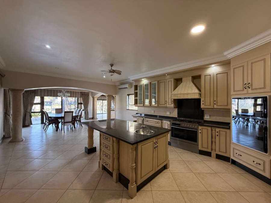 4 Bedroom Property for Sale in WestLake Country Safari Estate North West